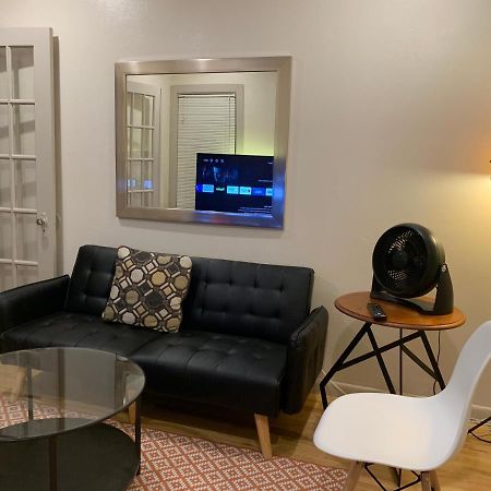 125-#4 Downtown Cozy Upstairs One Bedroom Apt San Antonio Exterior photo
